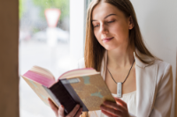 ZEPTER NA BEOGRADSKOM SAJMU KNJIGA 2025 ZEPTER NA BEOGRADSKOM SAJMU KNJIGA 2025